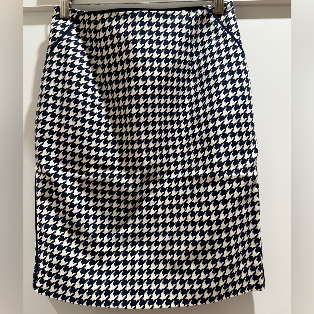 Forever 21 Navy Houndstooth Pencil Mini Skirt